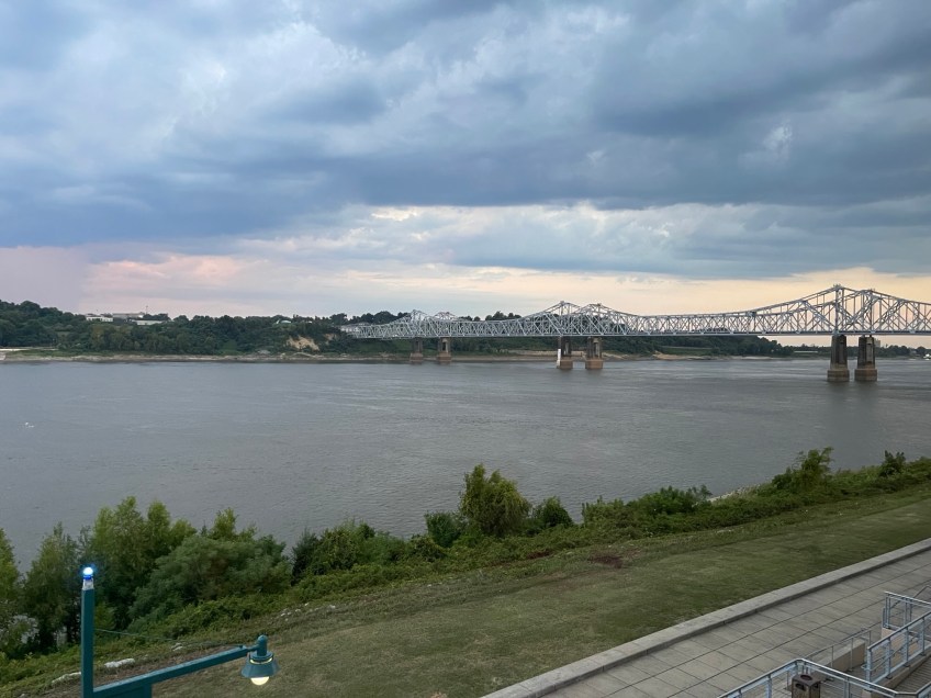 Riverside view from Vidalia, LA. Natchez, MS on the other side.